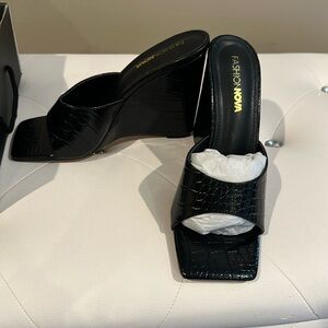 Brand new wedge heels from fashion nova.